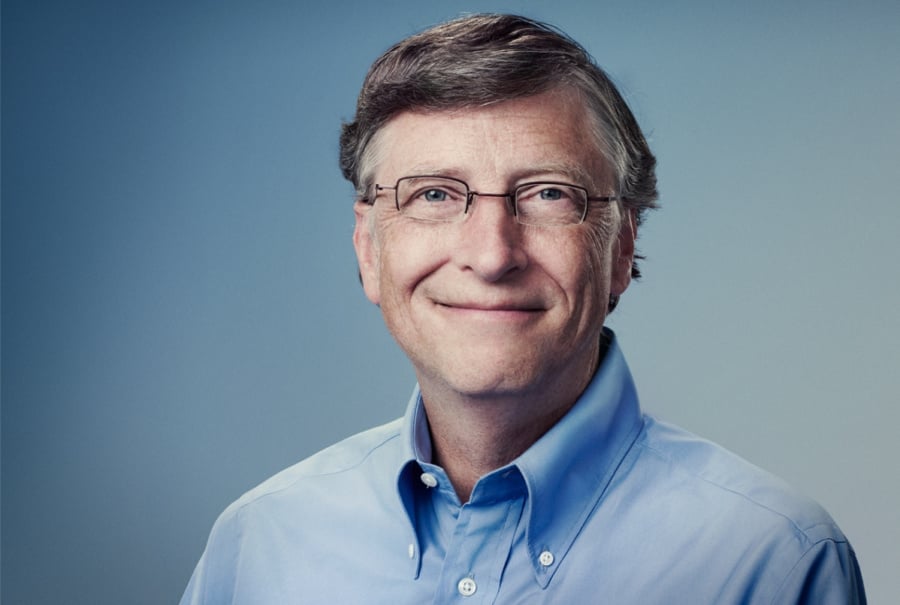 Bill Gates finally ditches his old Windows Phone for Android 4