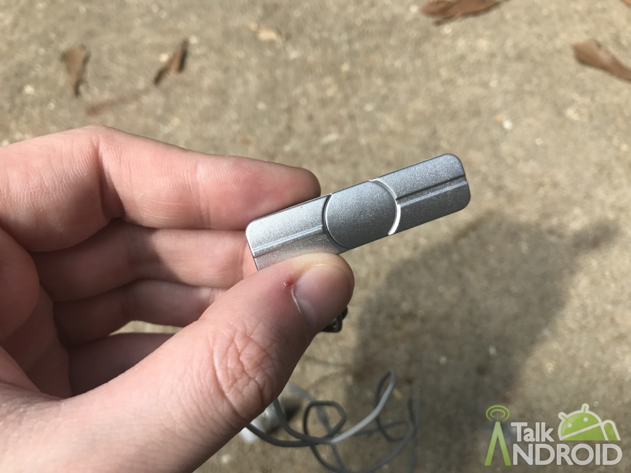 iFrogz Impulse Duo Bluetooth headset review 4