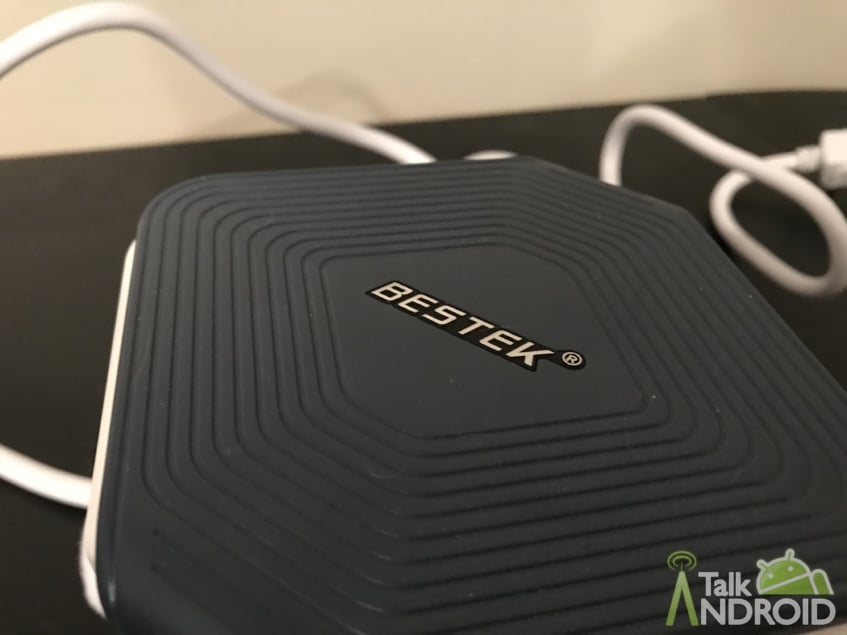 BESTEK 8-outlet desktop surge protector review 1