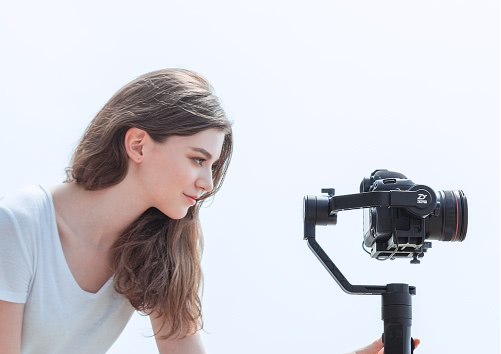 [Sponsored] Tomtop has discounted a 3-axis handheld crane for DSLR cameras 3