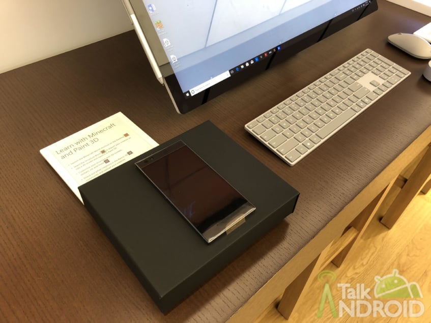 The Razer Phone is now available at select Microsoft Stores 4