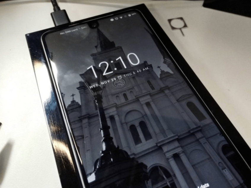 Essential has next generation phone in the works, lots of software updates rolling out 4