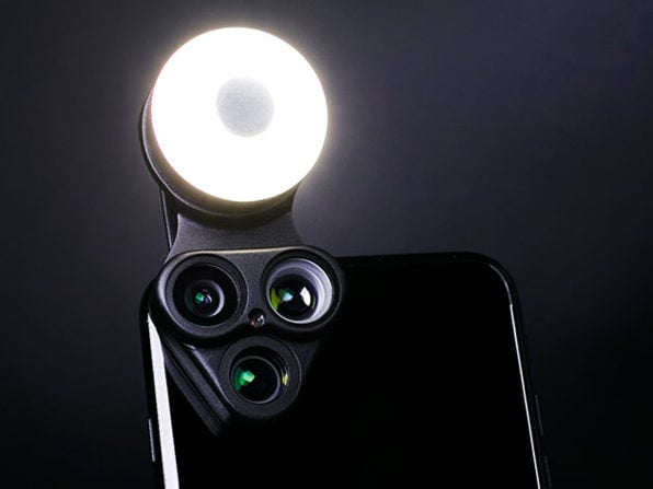 [TA Deals] Improve your smartphone photos with the discounted RevolCam! 4