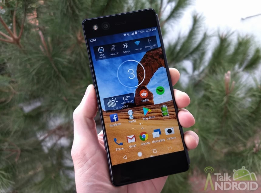 ZTE Axon M review: Two screens, one camera, unlike anything else 3