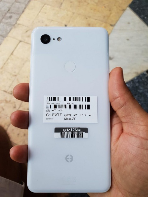 Leaked images show Clearly White variant of Google's Pixel 3 XL 4