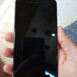 Leaked images show Clearly White variant of Google's Pixel 3 XL 5