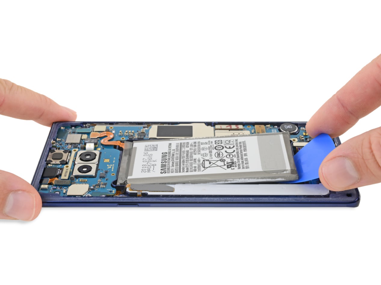 The Galaxy Note 10 Pro (without 5G) will have a very fast charging 4500mAh battery 4