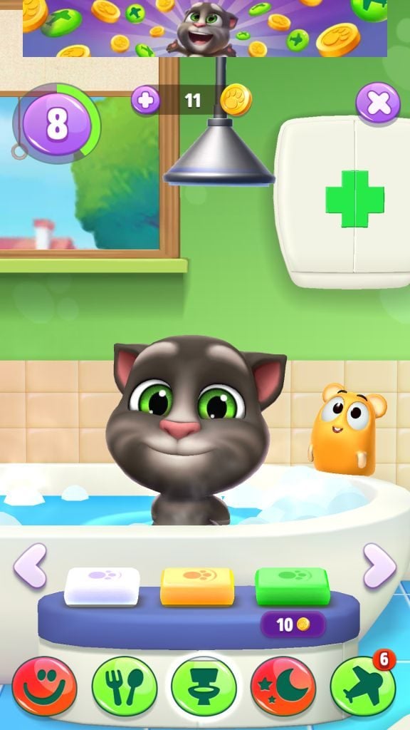 Tom Loves Bathing