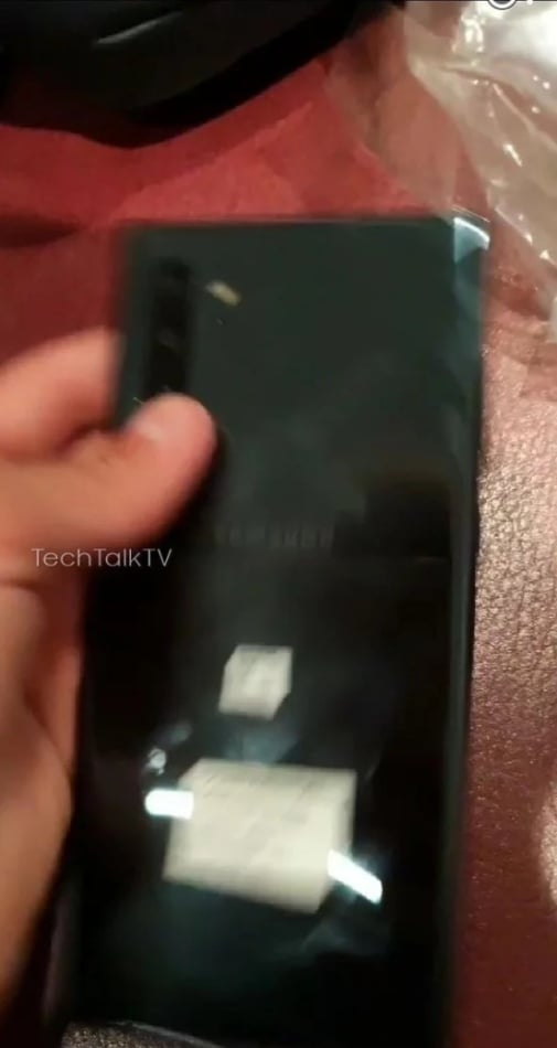 Galaxy Note 10+ photos have leaked, looks like they were captured on a potato 5