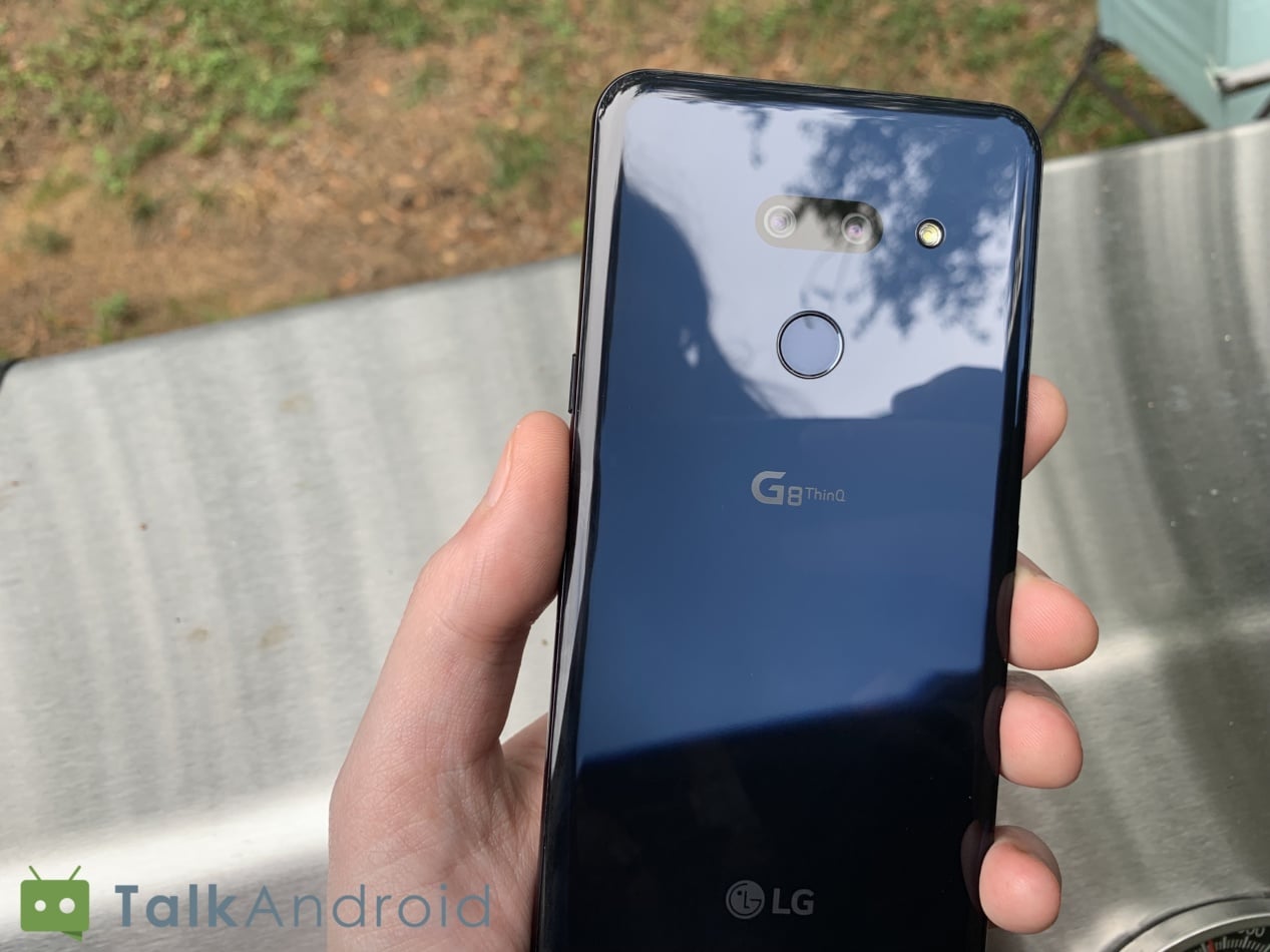 [Deal] Our favorite Galaxy S10 alternative is on a stupidly good deal right now 3