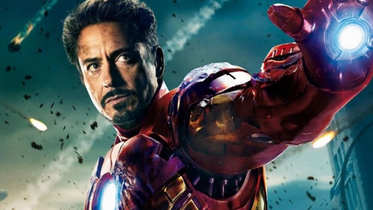 Robert Downey Jr. is the latest brand ambassador to use someone else's smartphone, accidentally promotes OnePlus with a Huawei 3