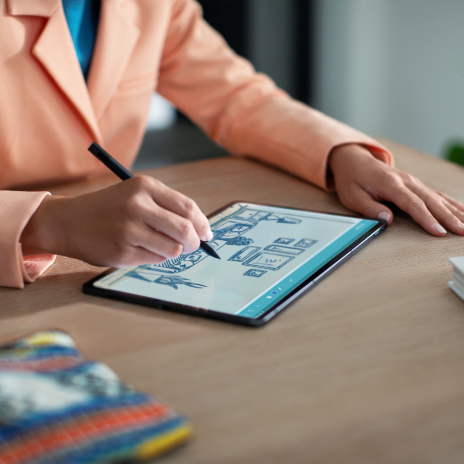 The Lenovo Tab P11 Pro is an affordable tablet with premium features and design 11