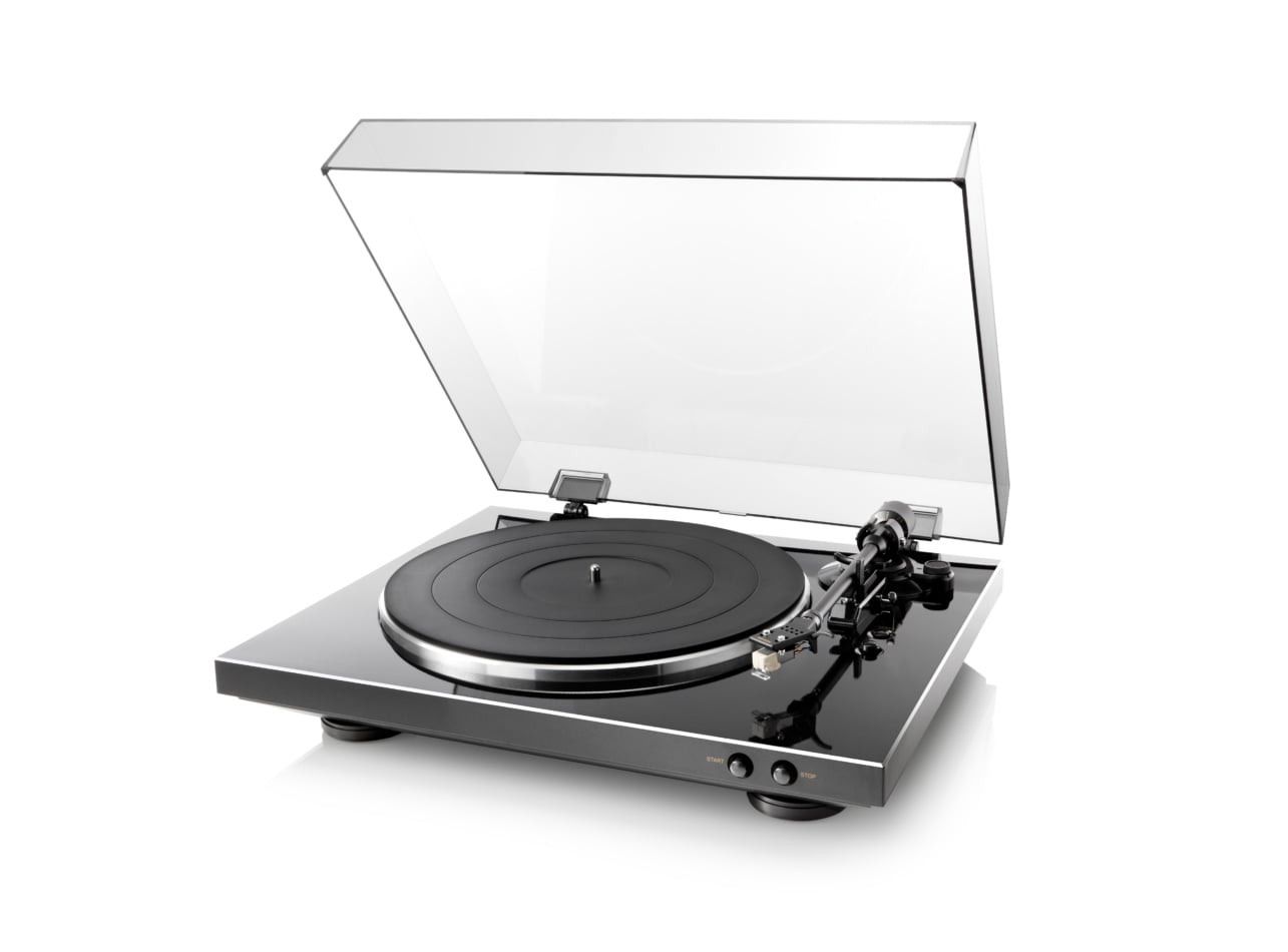 [Deal] Go retro with Denon's DP-300F Turntable and save $80 12