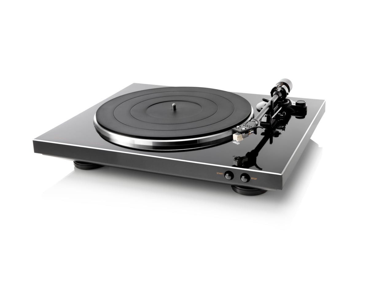 [Deal] Go retro with Denon's DP-300F Turntable and save $80 13