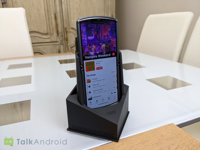 Motorola Razr 5G long-term review: A major improvement and my favorite foldable to date 15