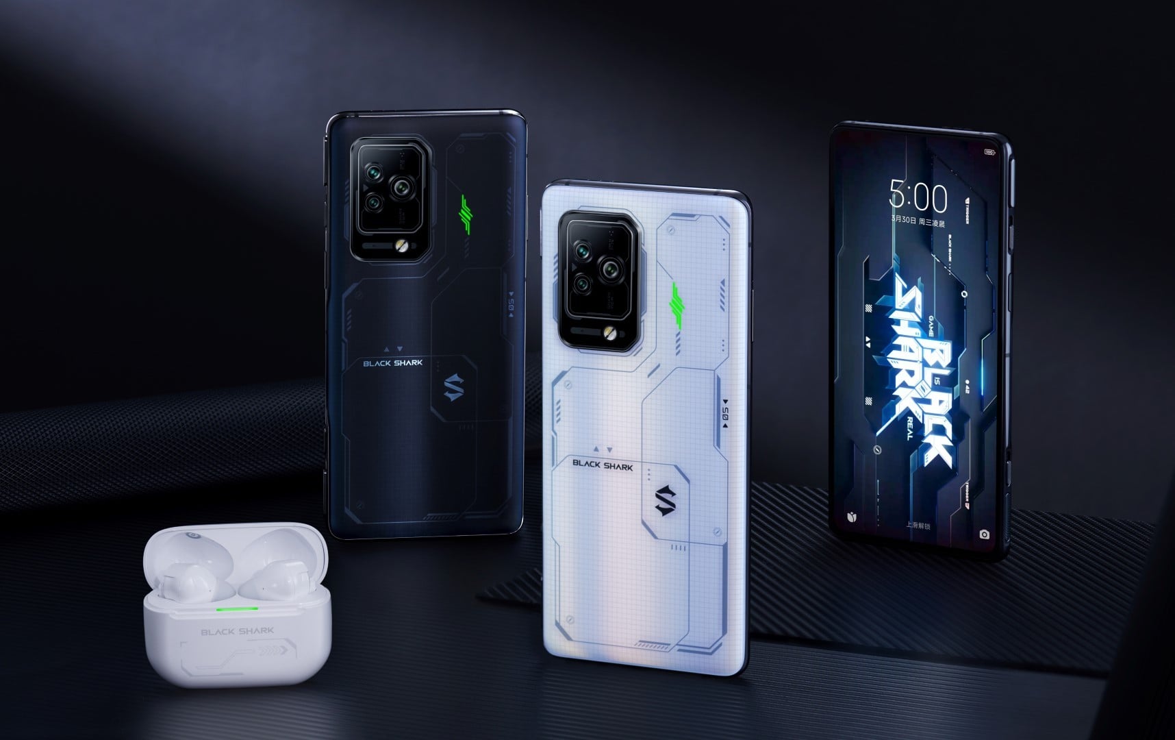 What's the difference between the BlackShark 5 and BlackShark 5 Pro? 4