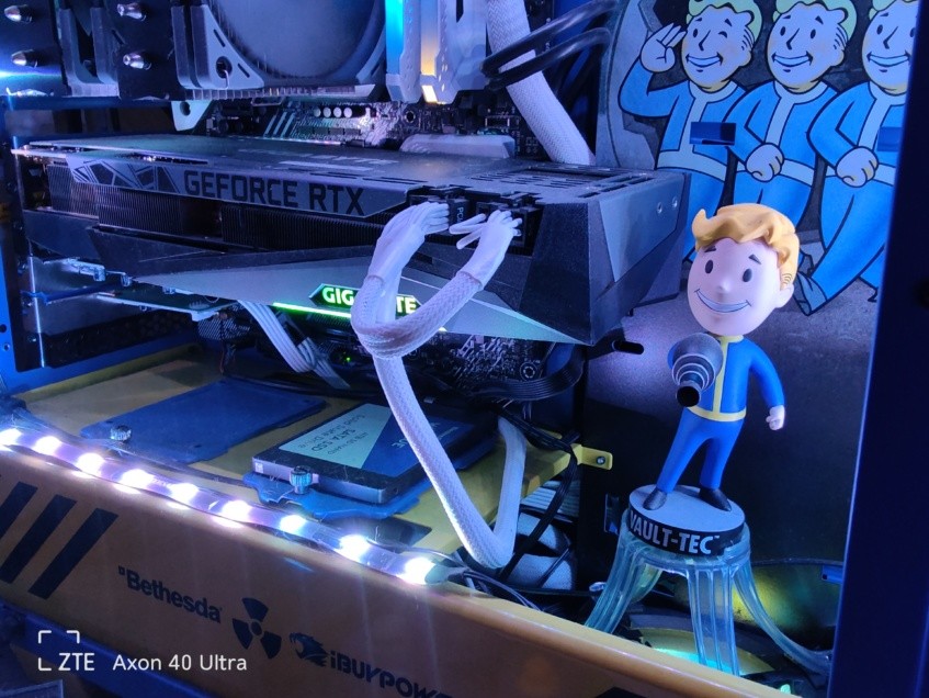 ZTE Axon 40 Ultra review: The best phone design of 2022 17