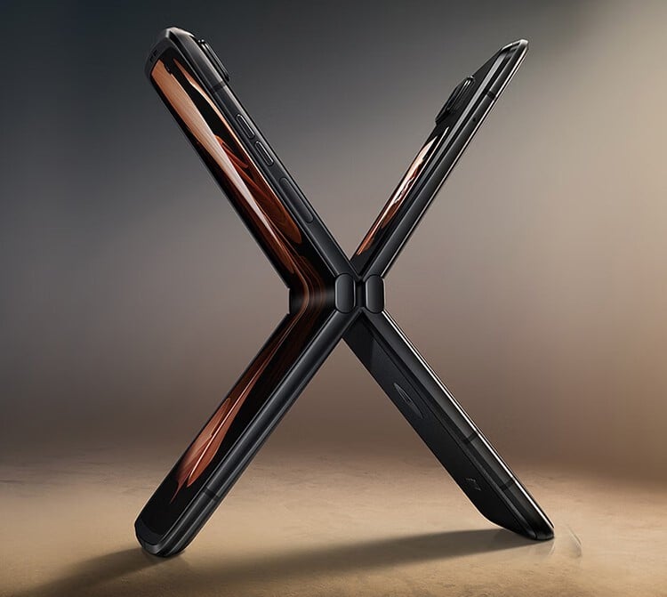 Motorola confirms August 11 launch date for its Razr 2022 and X30 Pro flagships 6