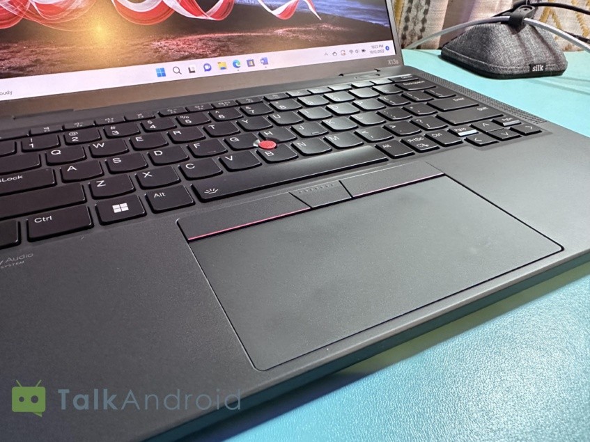 Review: Lenovo ThinkPad X13s mixes Windows with a Snapdragon processor 4