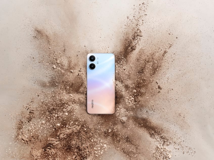 The Realme 10 is official with a 90Hz AMOLED display, 50MP main camera, and audio jack from $229 3