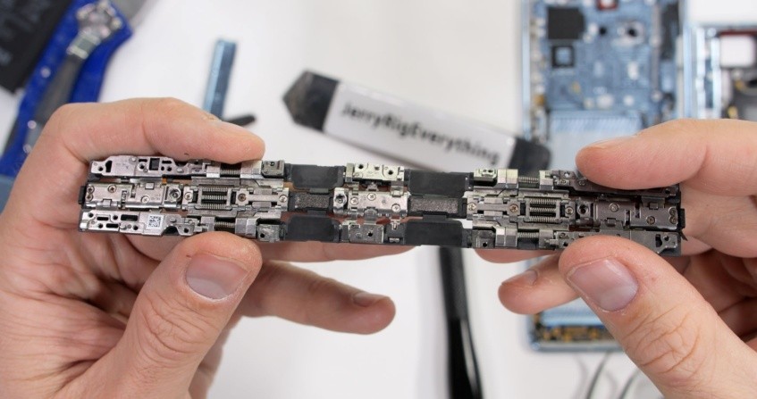 Teardown of Honor's Magic Vs foldable reveals a new 'no-gap' hinge design 4