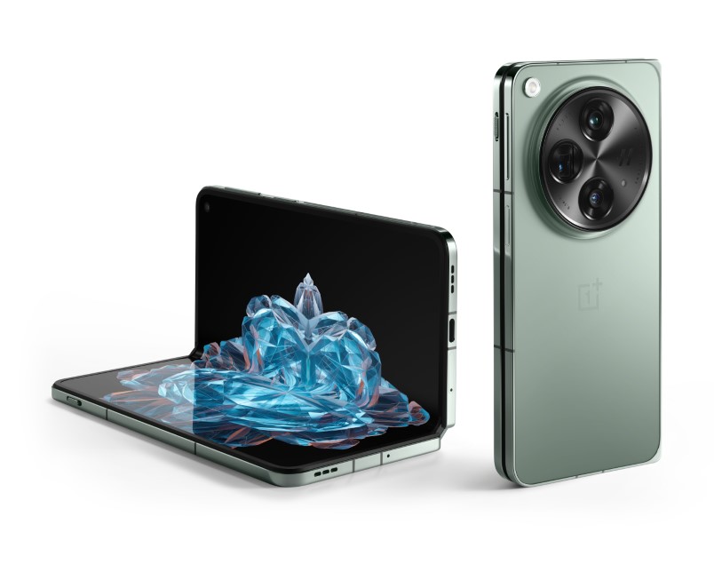 This is the OnePlus Open - the latest rival to Samsung's Galaxy Fold Series 6
