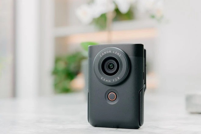 Canon's new PowerShot V10 is designed for Vloggers 6