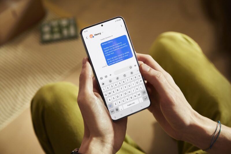 A Galaxy S24 using the Messages app.