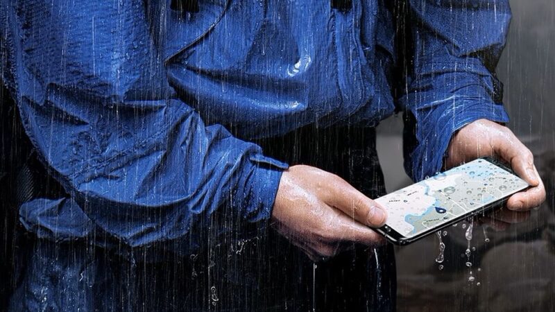 Is The Galaxy S24 Waterproof? 4