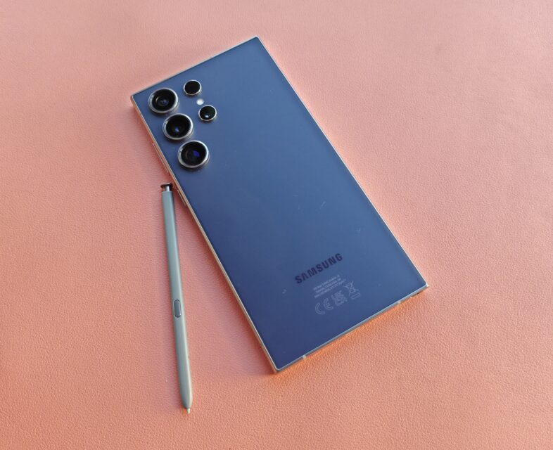 Right Now The Galaxy Z Fold 6 Is $400 Off; S24 Ultra $300 Off 4