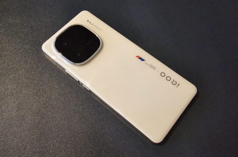 IQOO 12 Review: Racy Performance in a Classy Design - Talk Android