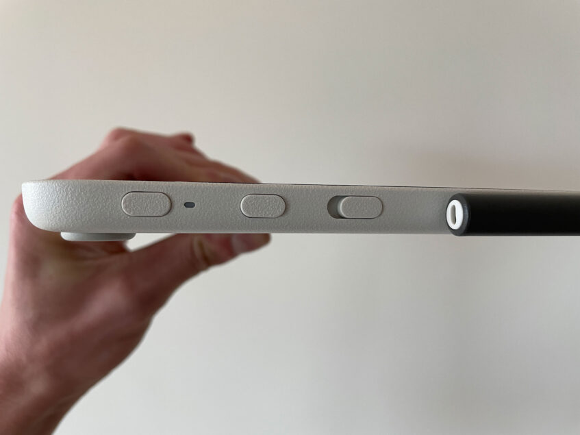 Buttons on the Wacom One 13 Tocuh