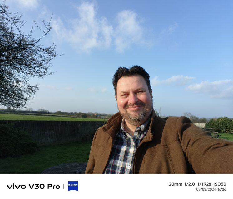 Vivo V30 Pro Review: A Midranger With Flagship Tendencies 20