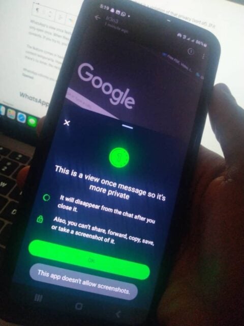 View once feature blocking screenshot on WhatsApp