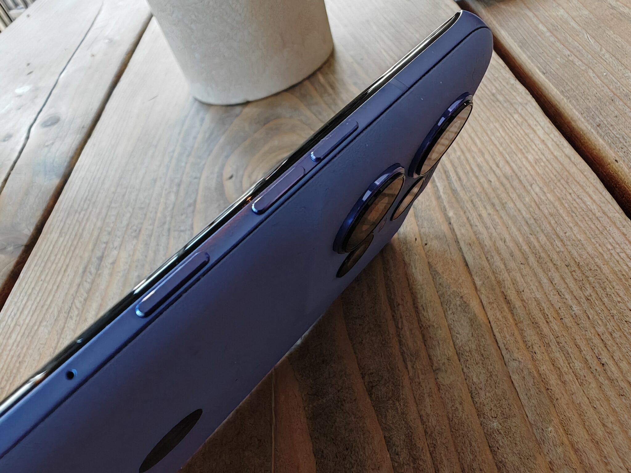 Motorola Edge 50 Pro Review: Looks Good, Snaps Even Better 5