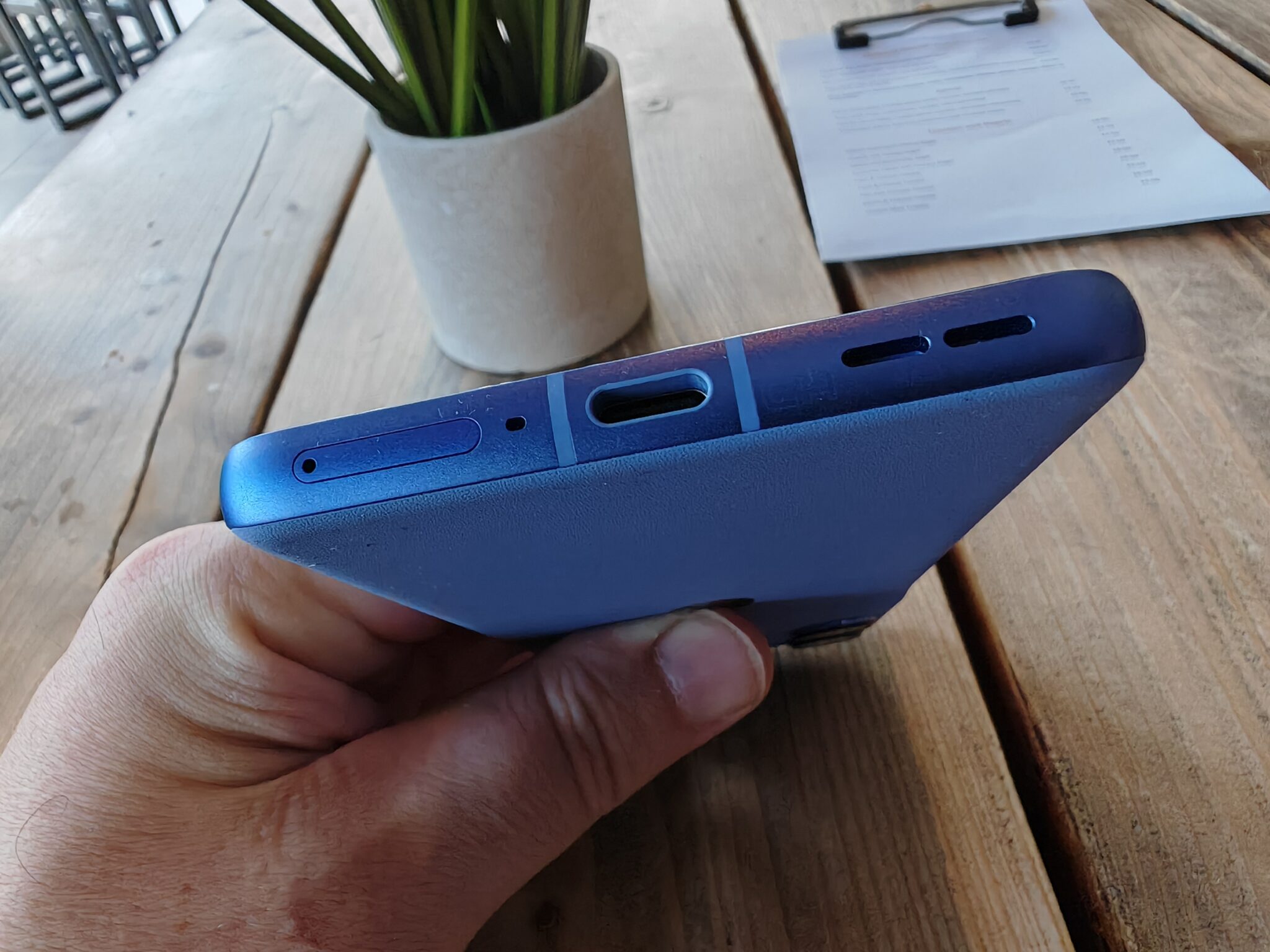 Motorola Edge 50 Pro Review: Looks Good, Snaps Even Better 6