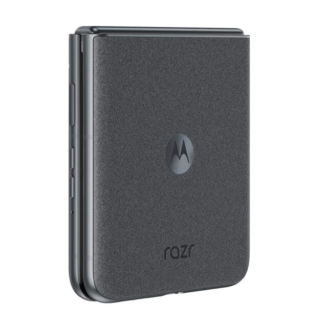 The Regular Motorola Razr 50 Has Leaked With Specs And Images 12