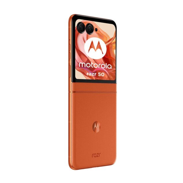 The Regular Motorola Razr 50 Has Leaked With Specs And Images 14