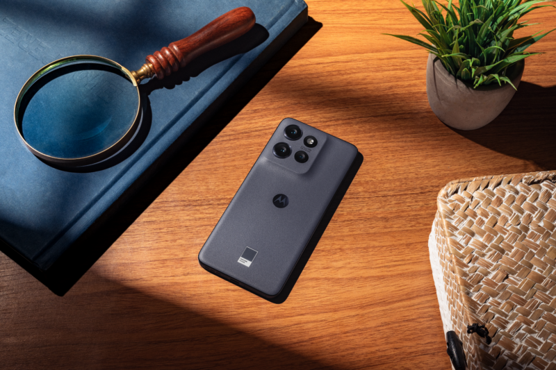 Motorola Reveals The Capable Edge 50 Neo In 4 Pantone Colors 4