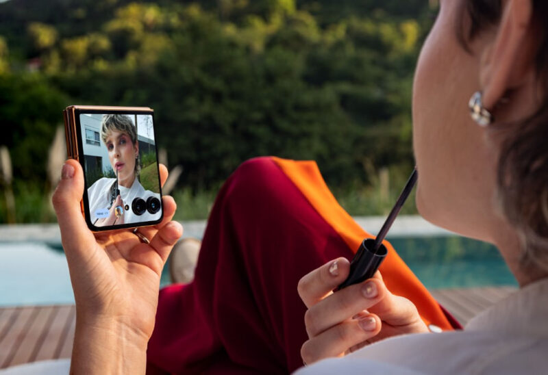 Motorola Razr+ (2024) Is On Sale, You Can Get It For $100 Off 3