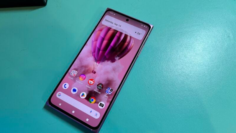 HMD Skyline review: Weird phones are cool again 3