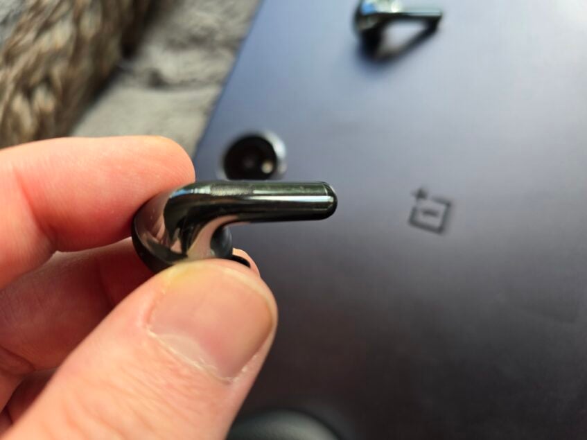 OnePlus Buds Pro 3 Review: A Well-Balanced Audio Experience 7