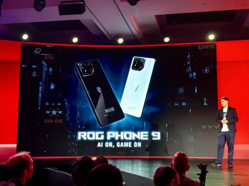 Need More Than 120Hz? ROG Phone 9 Pro Could Be The Best Globally 4