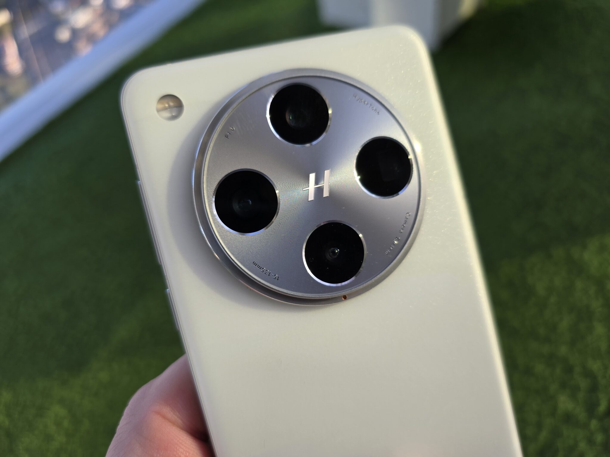 Oppo's Find X8 Pro Is In For Review 6