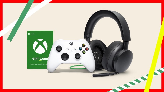 Xbox pad with gift card and headphone
