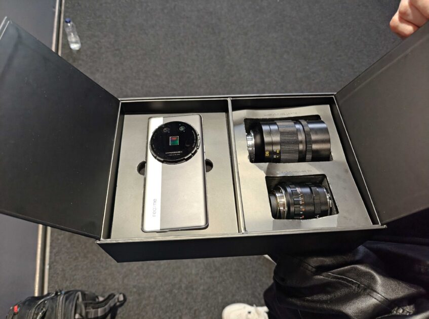 This Is When Realme's First Ultra Smartphone Will Be Unveiled 8