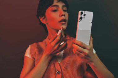 The CMF Phone 2 Pro Fixes the Old Issues and Still Stays Budget 8