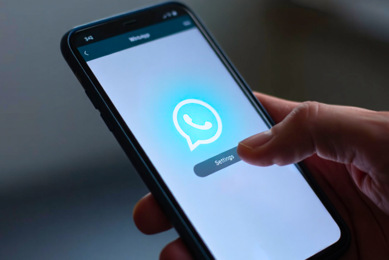 WhatsApp’s “blue circle” AI is raising red flags — here’s why you should turn it off 4