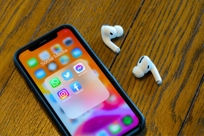 Losing your AirPods will be history: iPhone 18 fixes it for good 4