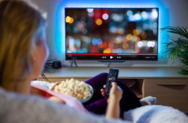 Not sure what to do this weekend? These binge-worthy series are the answer 12